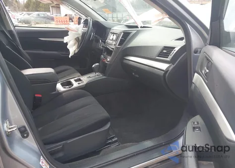 2013 Subaru Outback 2.5I Premium from USA, damaged, VIN 4S4BRCCC7D3284829